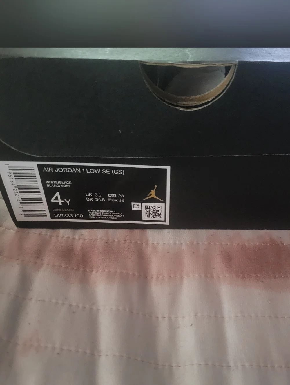 Jordan 1s Low Top Sneakers - Black & White Patent Size 4Y EUC - Picture 12 of 13